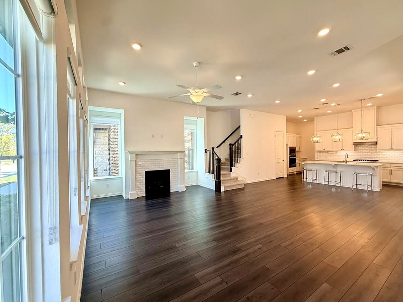 8705 Bethpage Dr - Photo 5 of 40
