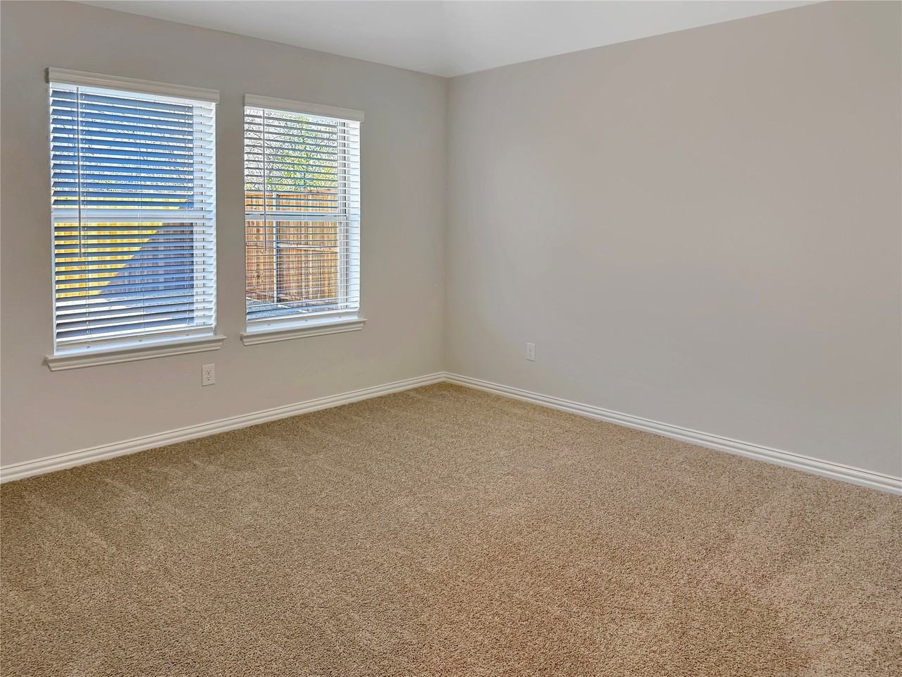 3924 Malachite Dr - Photo 7 of 18