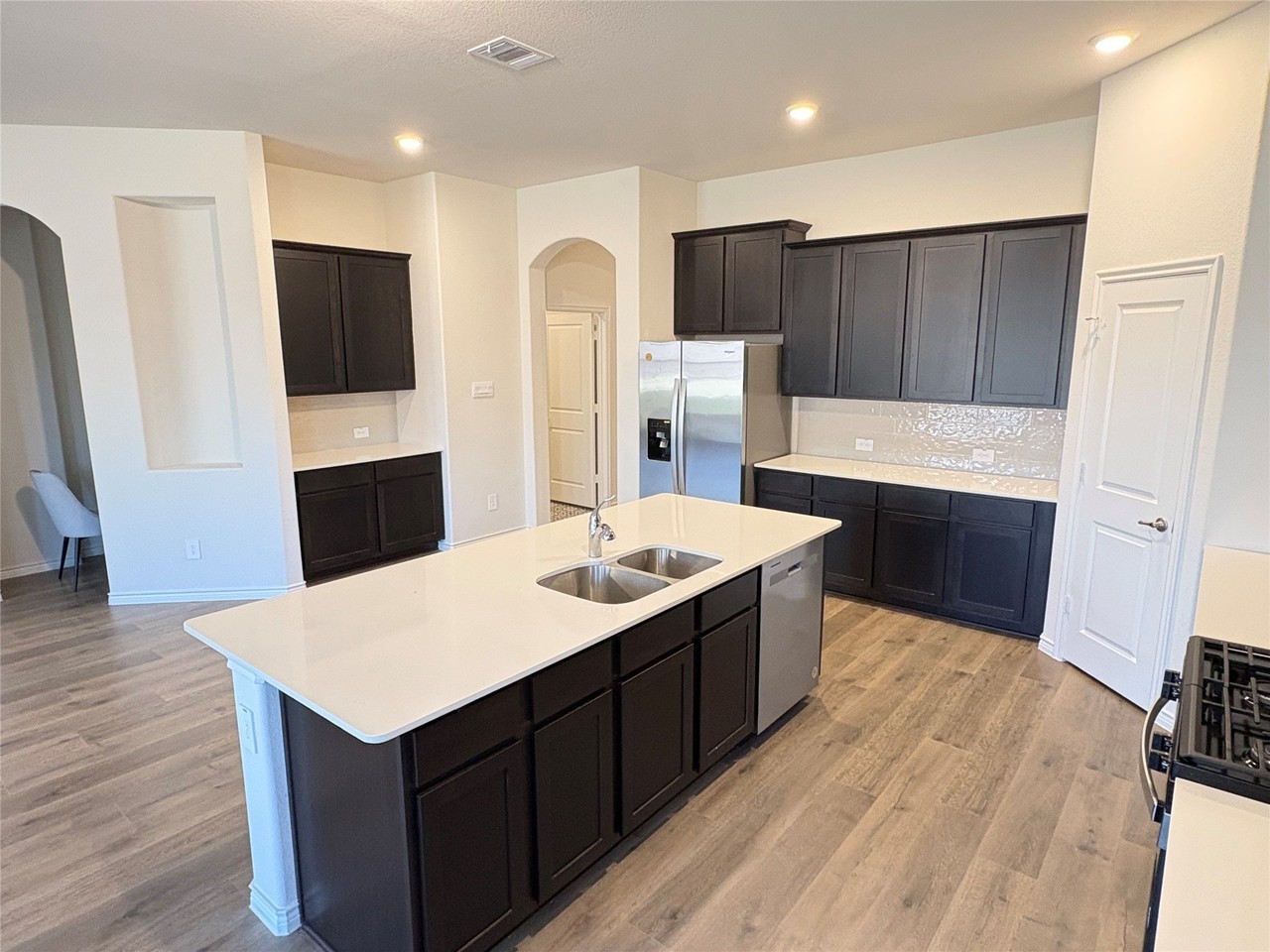 9813 Gray Barrel Dr - Photo 4 of 21