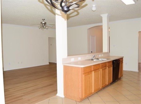 7402 Northpoint Dr - Photo 6 of 25
