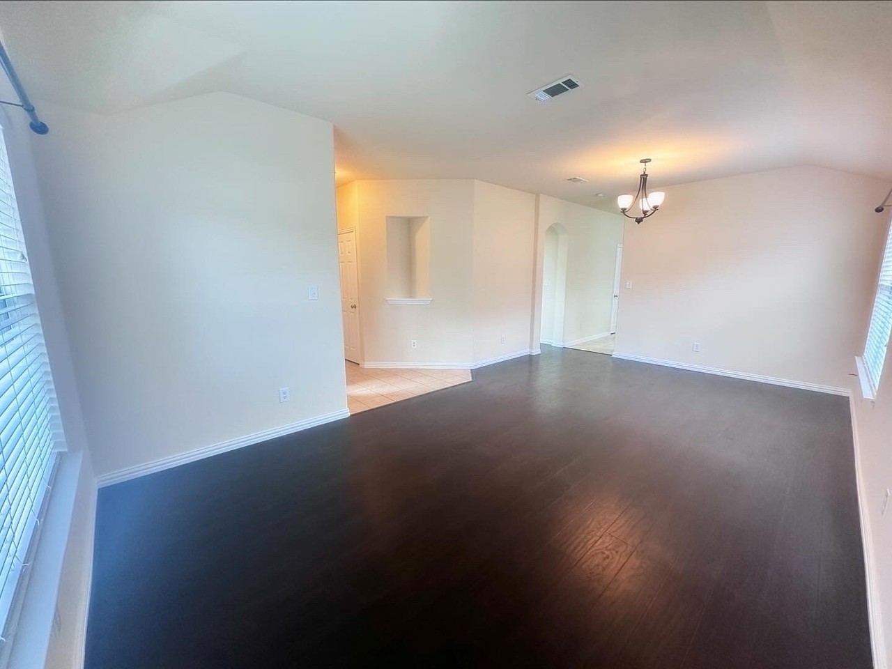 4405 Sycamore Rd - Photo 5 of 23