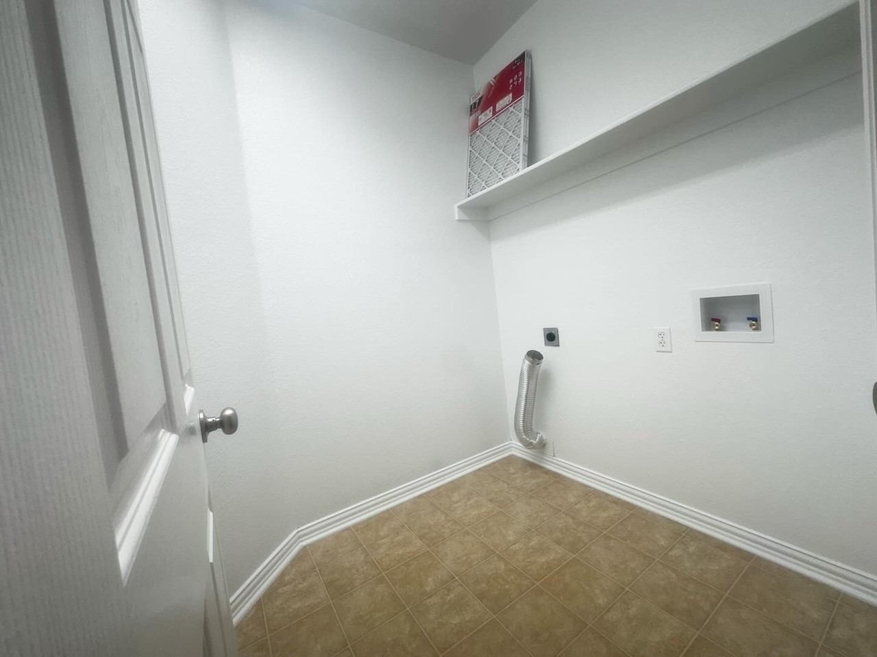 4405 Sycamore Rd - Photo 7 of 23