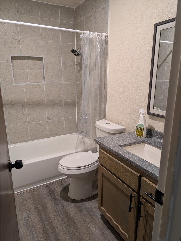 6300 Brookside Dr - Photo 5 of 10