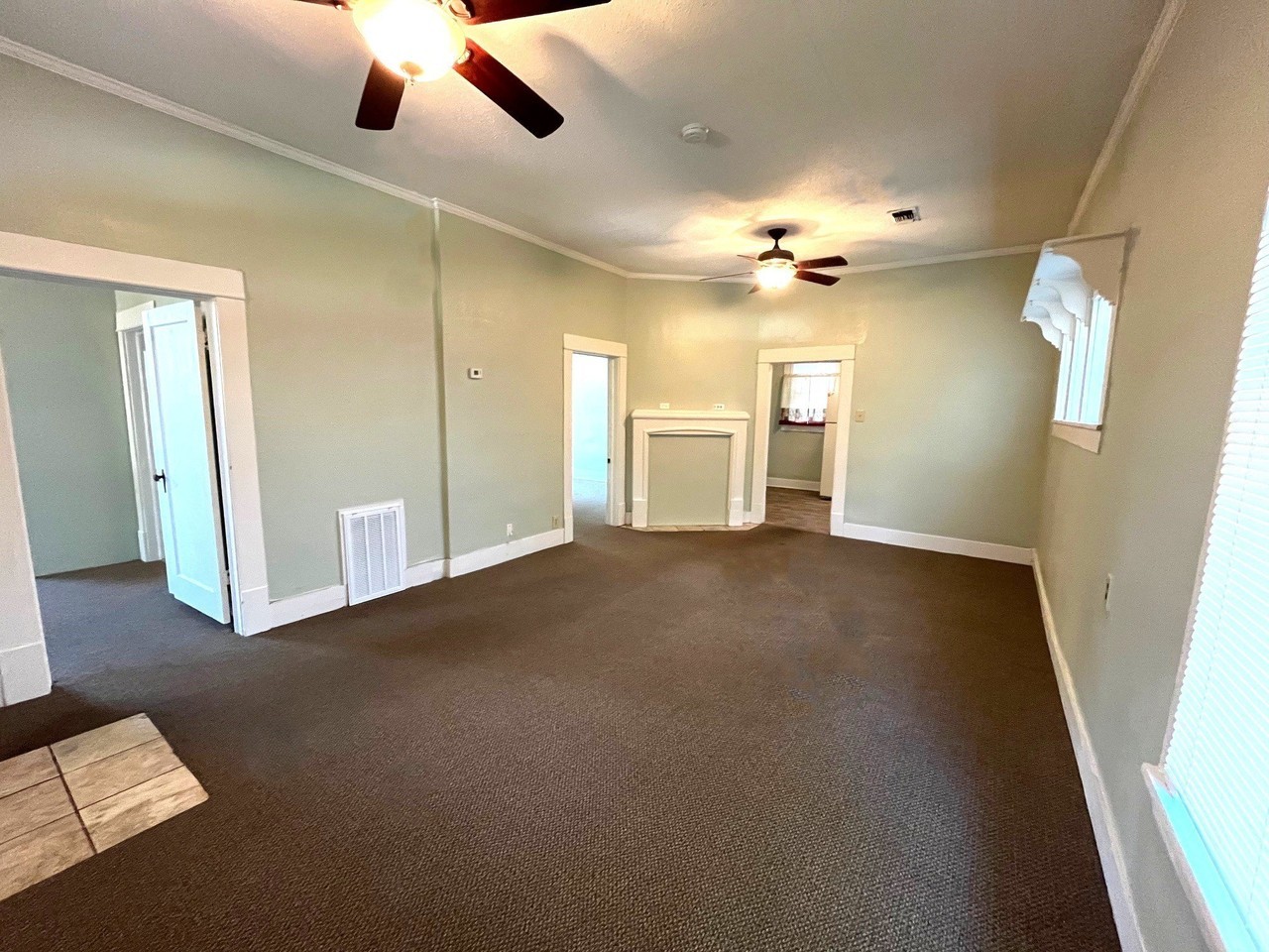 217 N Scullin Ave - Photo 3 of 13
