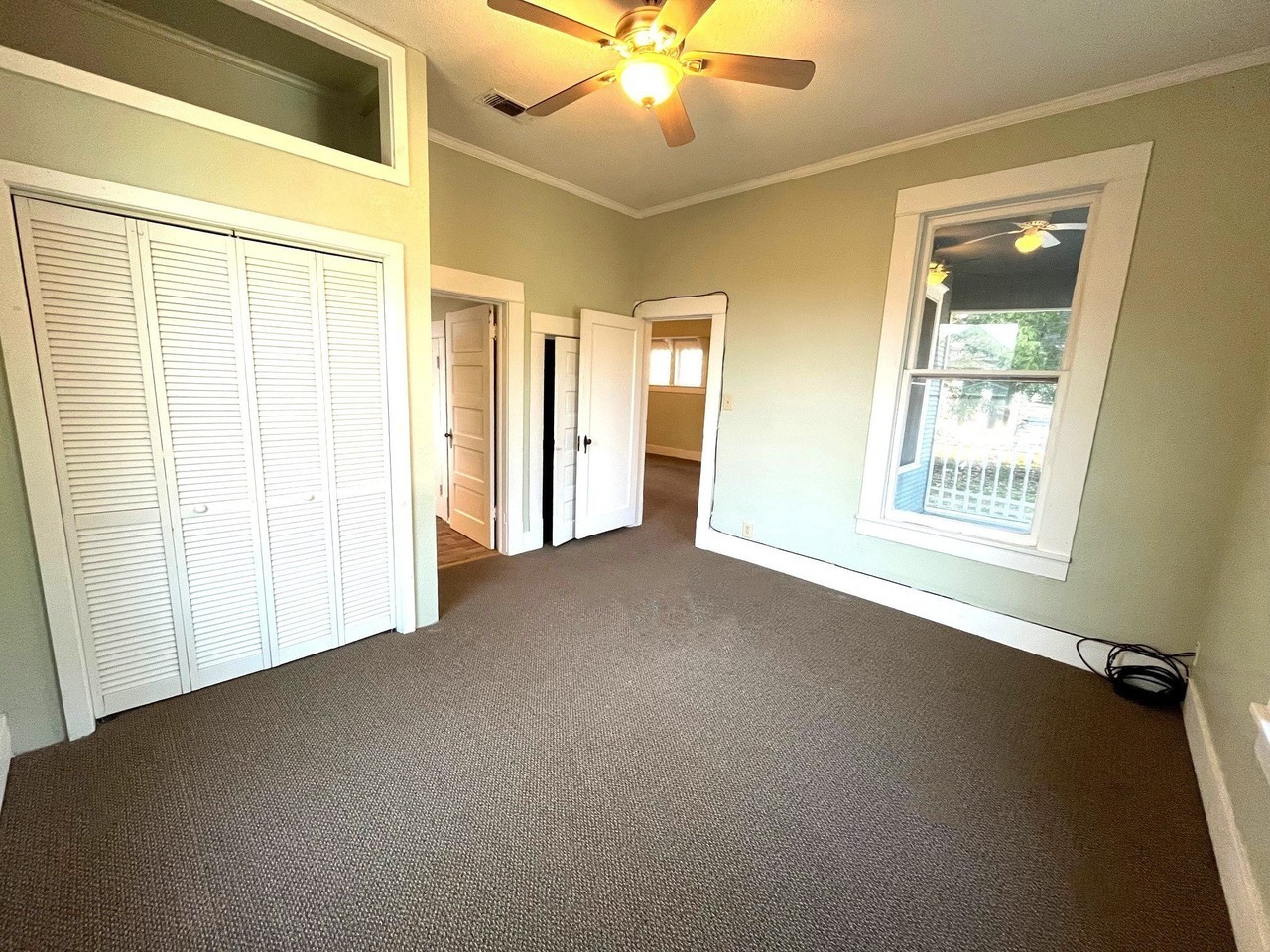 217 N Scullin Ave - Photo 6 of 13