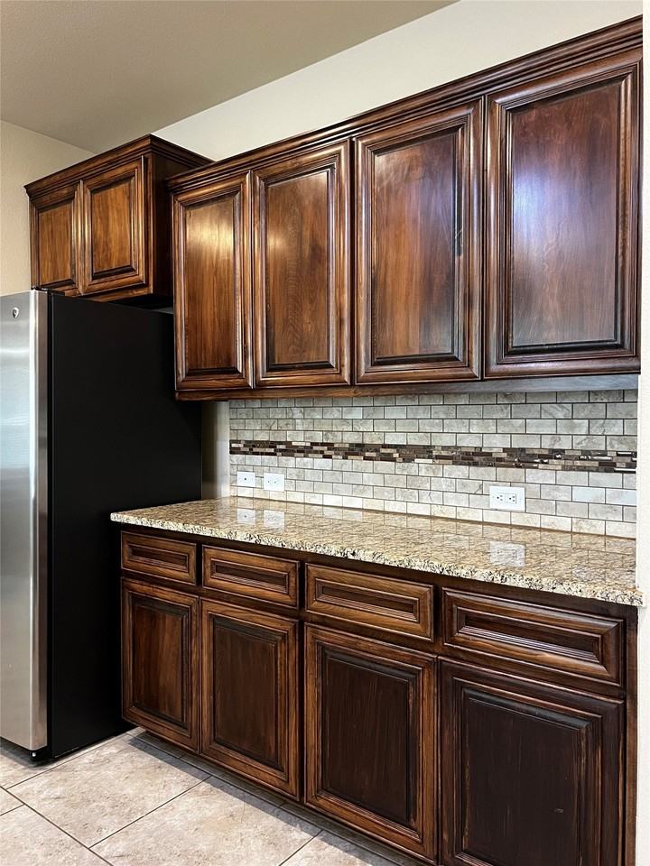 803 Valor Ct - Photo 6 of 32