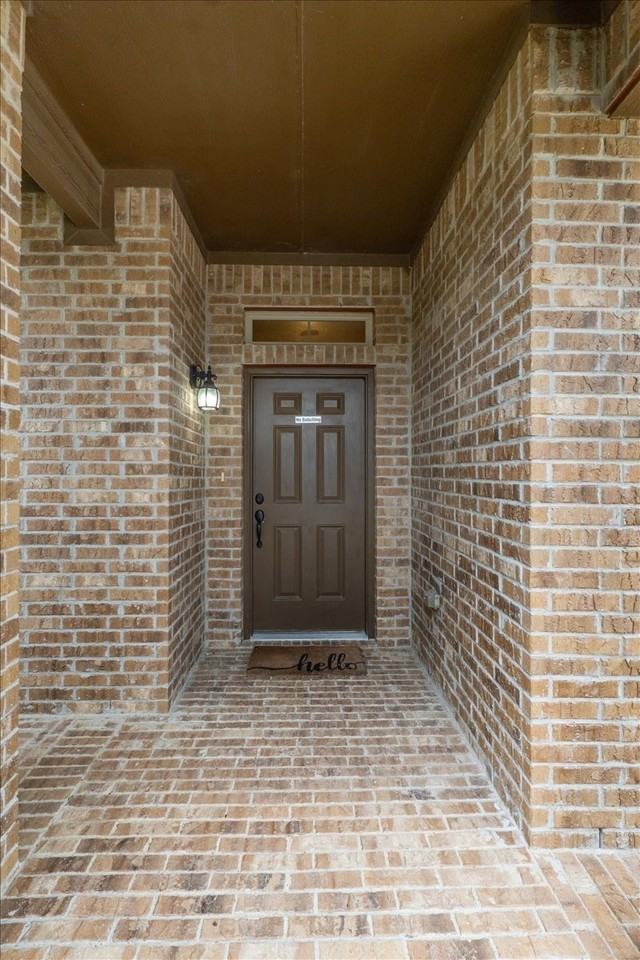 1713 Falling Star Dr - Photo 2 of 35