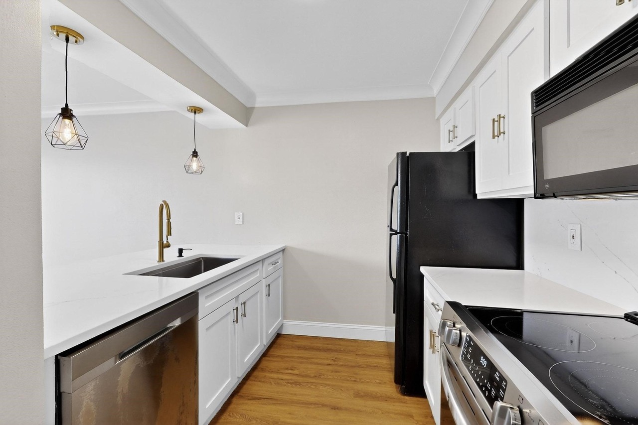 5919 E University Blvd #238 - Photo 5 of 34
