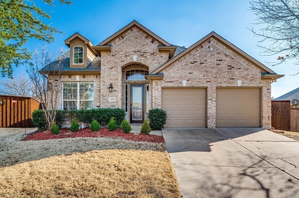 2480 Deerwood Dr - Photo 2 of 16