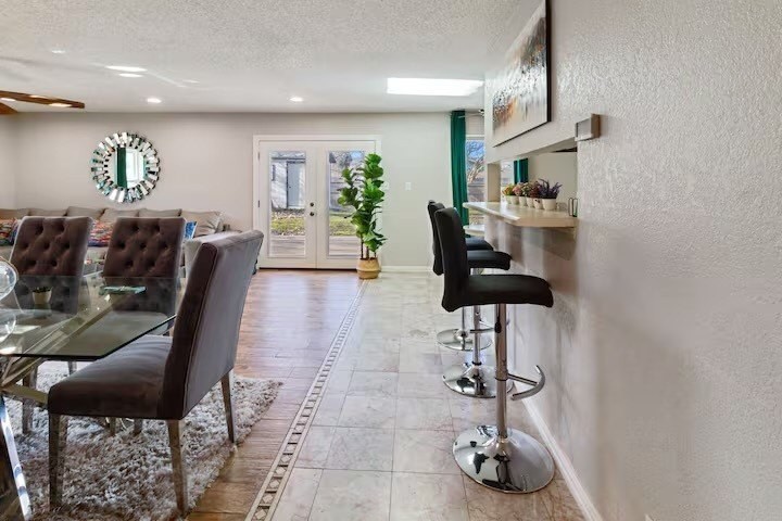 7225 Windhaven Ct - Photo 5 of 16
