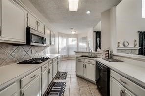 5506 Hyannis Dr - Photo 4 of 12