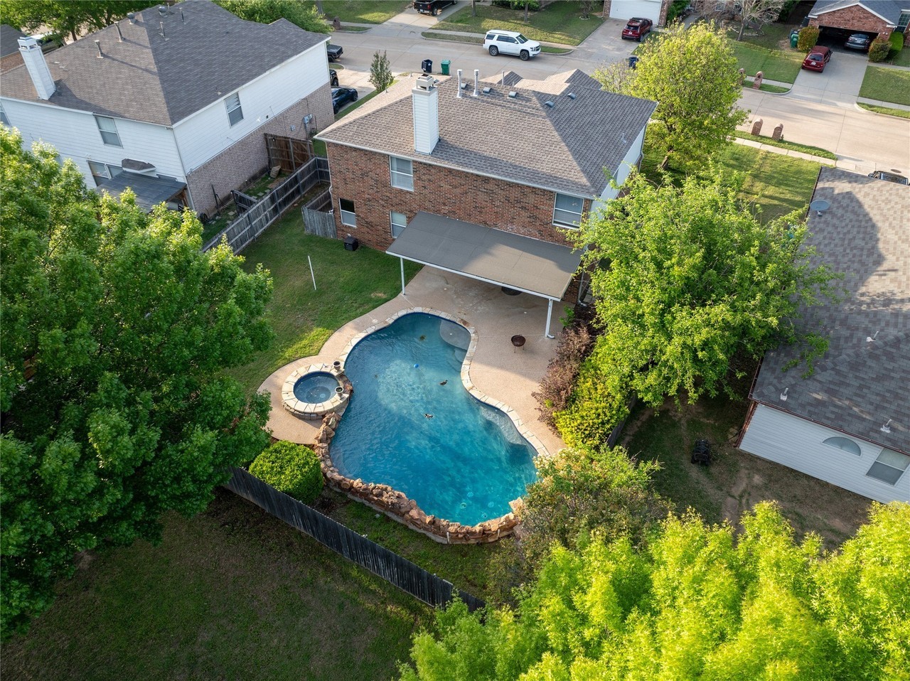 1316 White Dove Ln - Photo 4 of 26