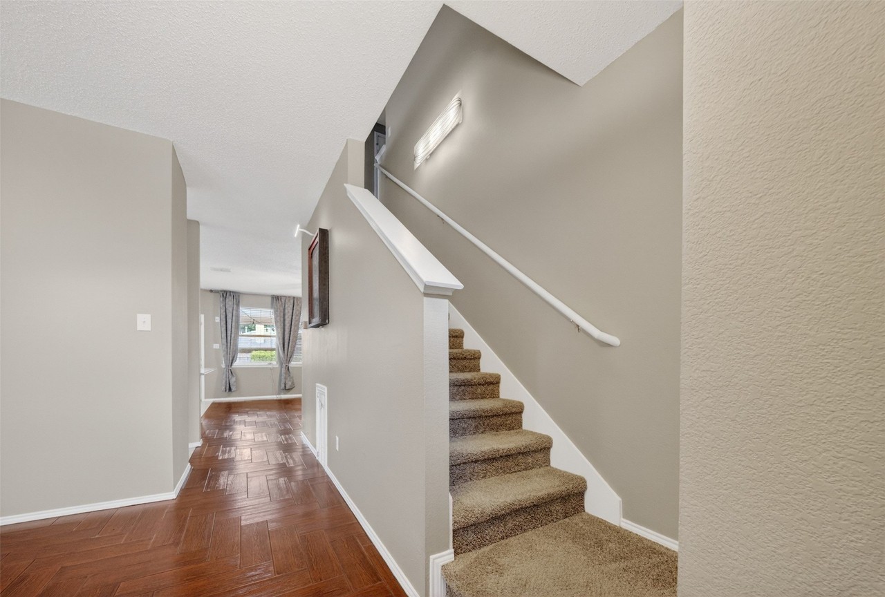 1316 White Dove Ln - Photo 5 of 26