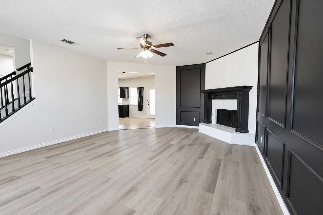 3110 Antelope Dr - Photo 4 of 17