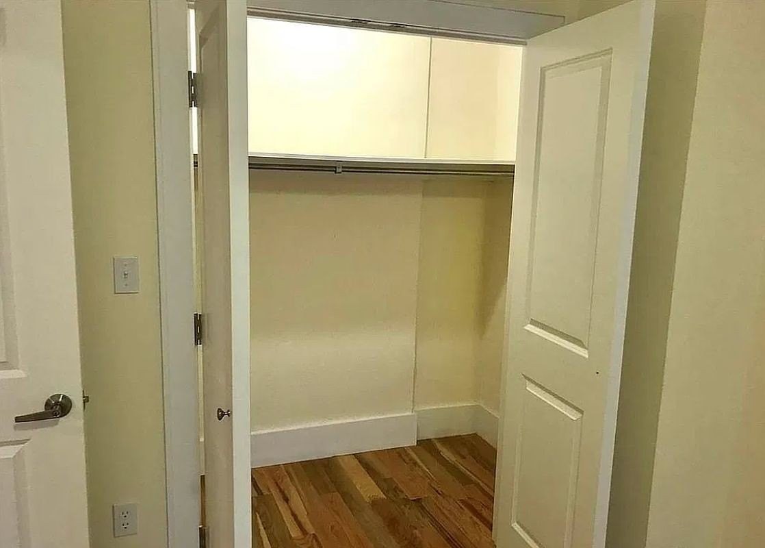 332 E 14th St #1B - Photo 4 of 12