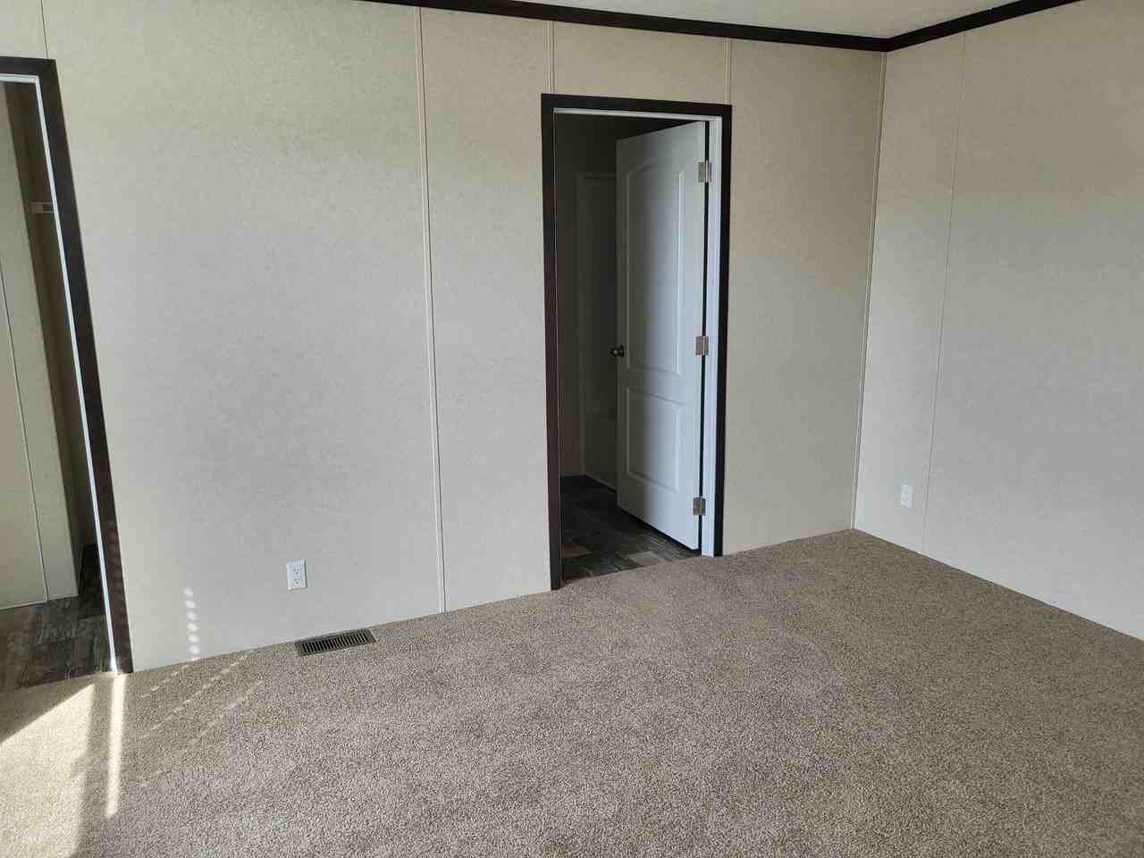 46000 Geddes Rd #211 - Photo 7 of 8