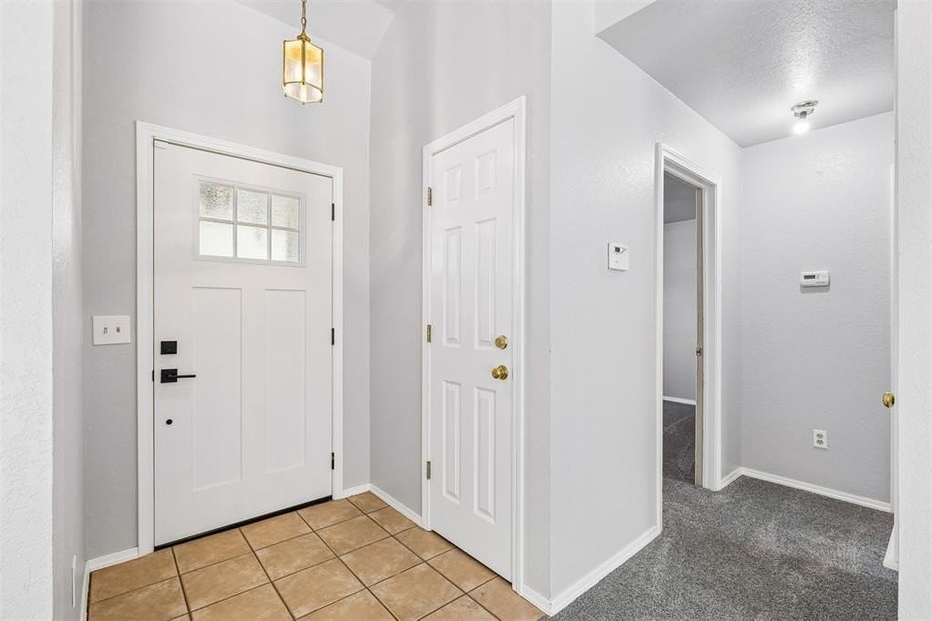 1708 Rocky Mountain Way - Photo 2 of 35