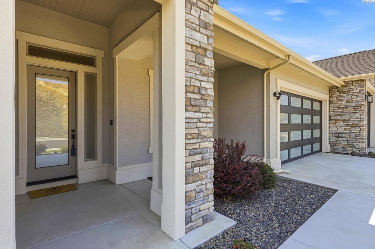 2319 Skyview Loop - Photo 5 of 50