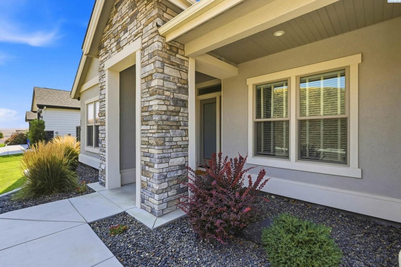 2319 Skyview Loop - Photo 6 of 50