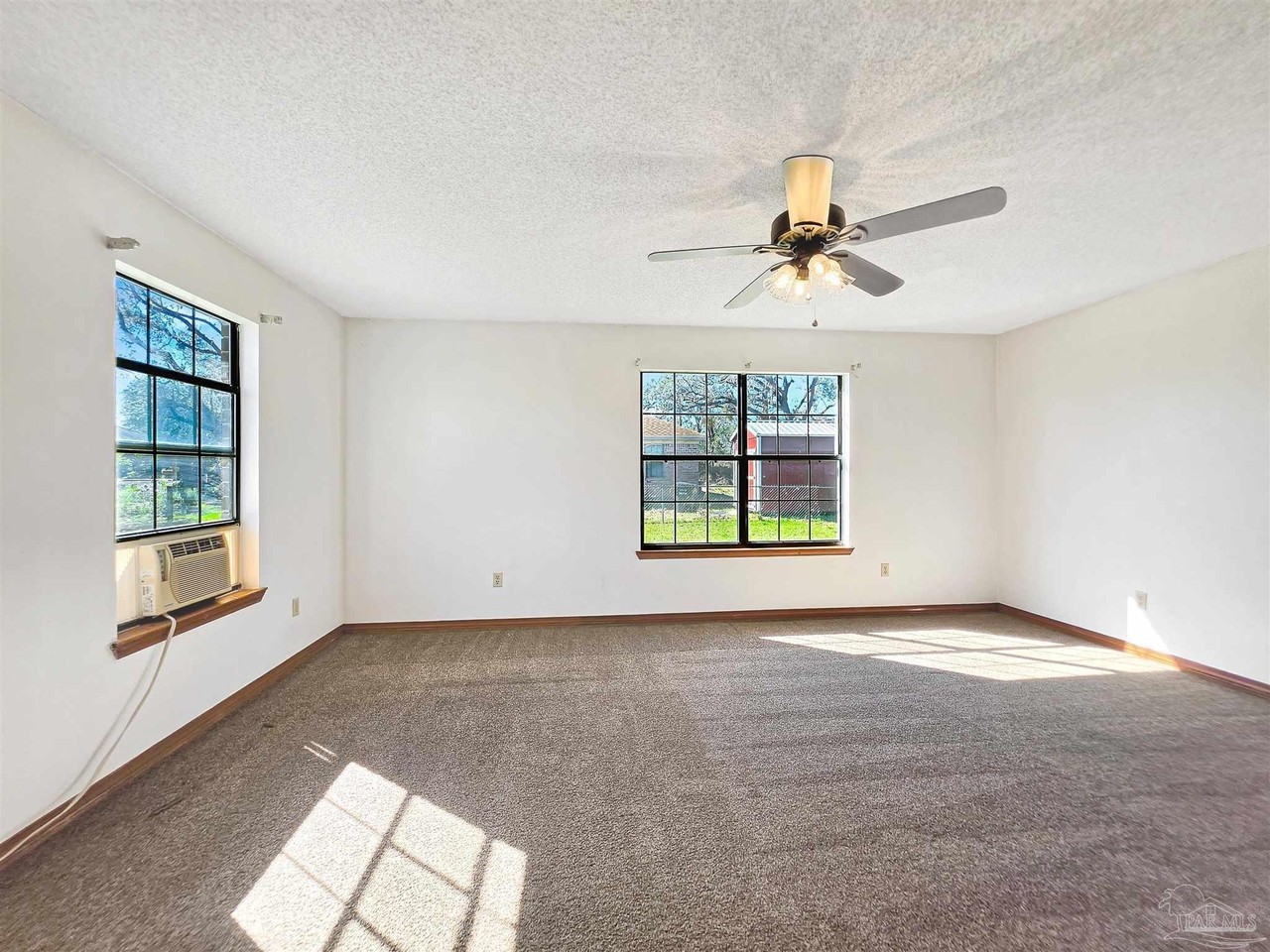 5595 Osceola St - Photo 6 of 18