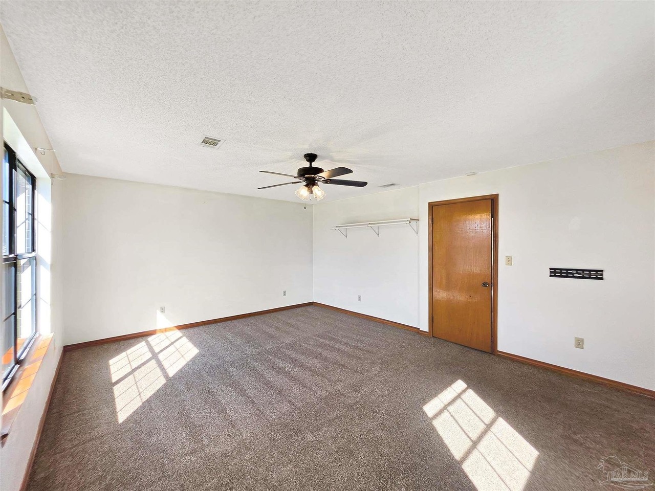 5595 Osceola St - Photo 7 of 18