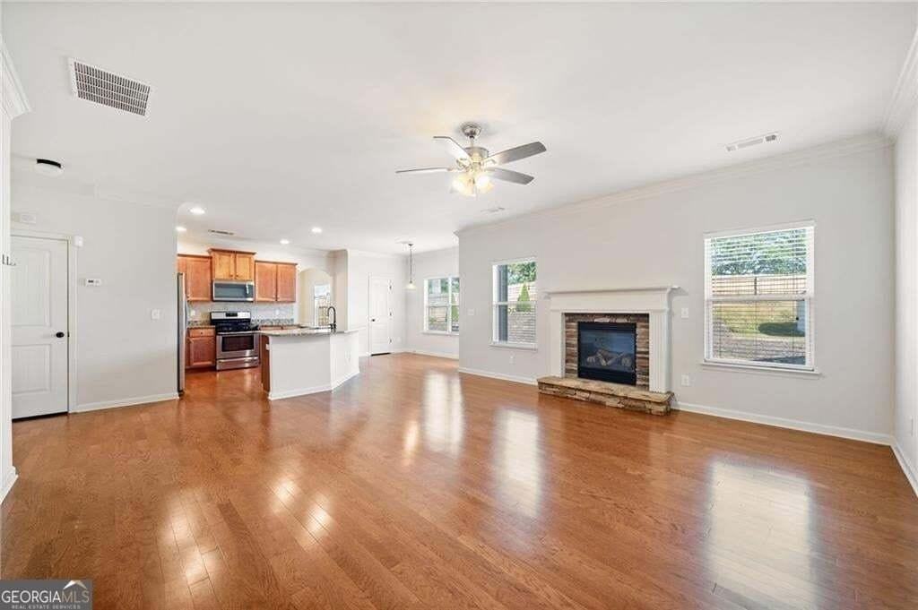 4515 Ashworth Glen Ct - Photo 6 of 31