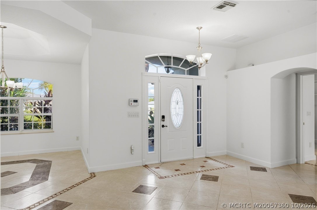 1498 Sw Bartell Ave - Photo 3 of 45