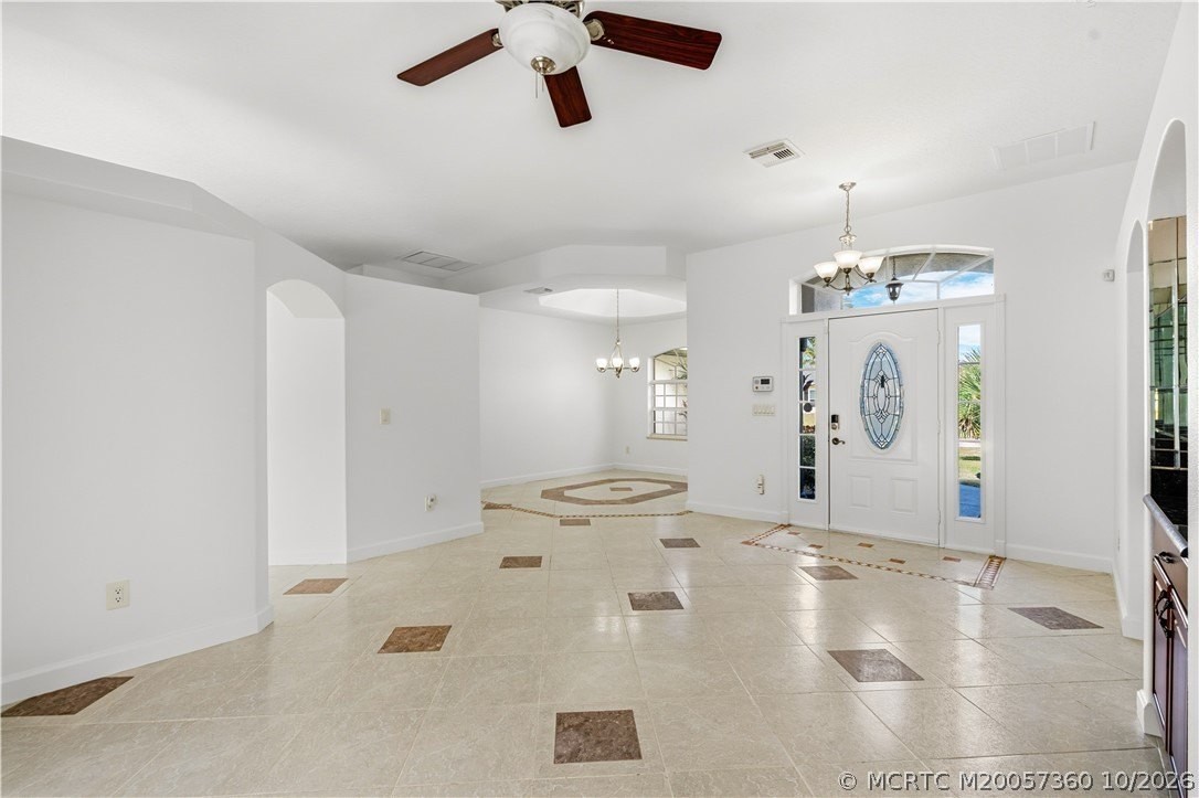 1498 Sw Bartell Ave - Photo 4 of 45