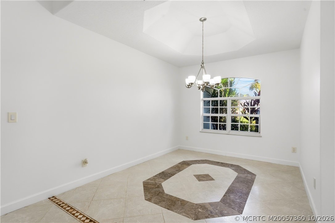 1498 Sw Bartell Ave - Photo 7 of 45