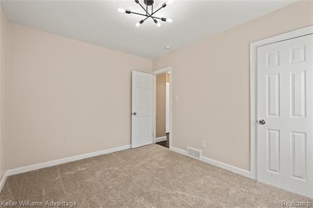 14421 Grandville Ave - Photo 7 of 9
