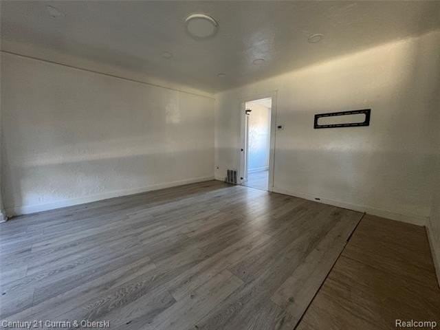 5925 Miller Rd - Photo 3 of 19