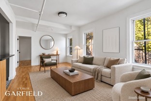 545 Lorimer St - Photo 1 of 1