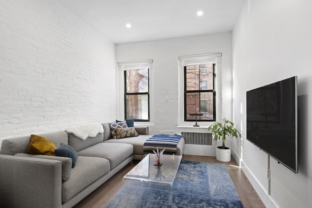 223 E 3rd St - Photo 5 of 5