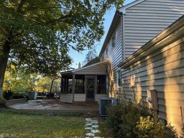 74 Waterview Dr - Photo 4 of 7