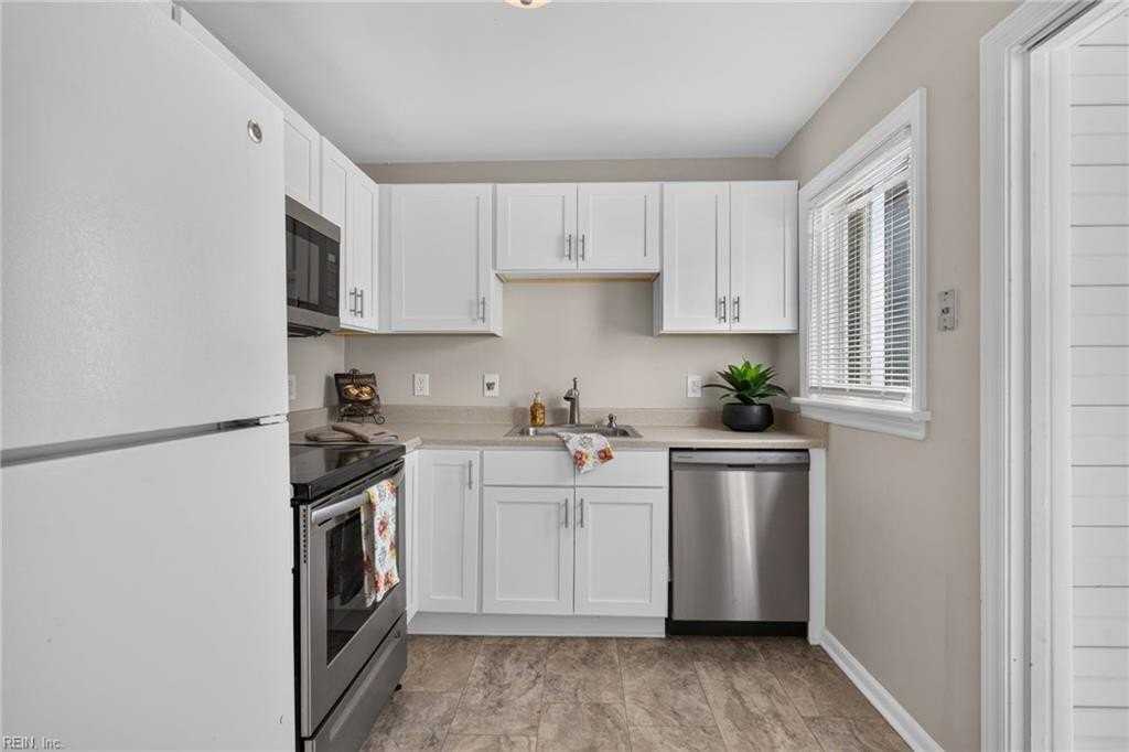 2909 Venus St - Photo 7 of 20