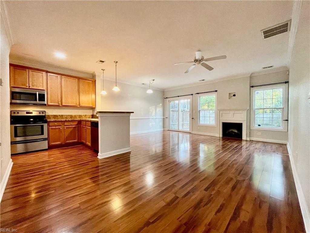 1121 Americus Ave - Photo 5 of 46