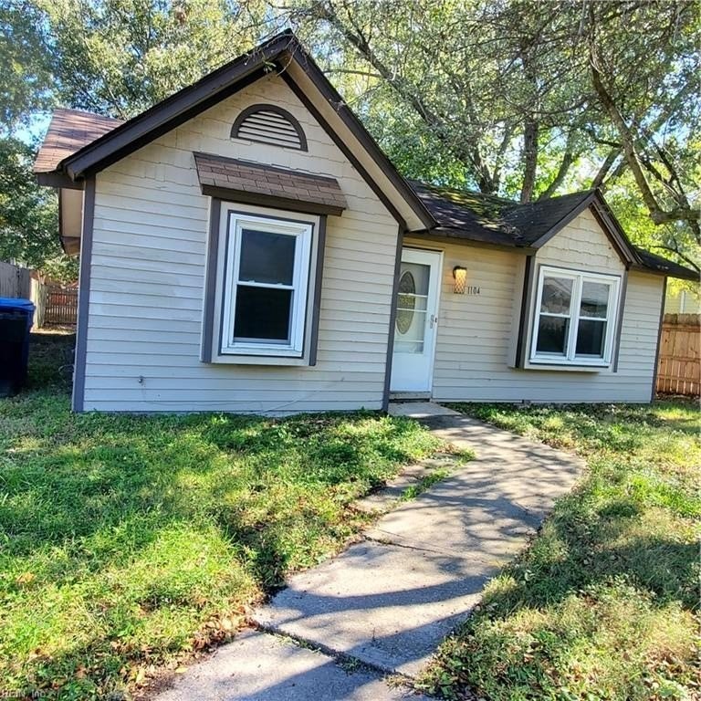 1104 Tarragon Ct - Photo 3 of 26
