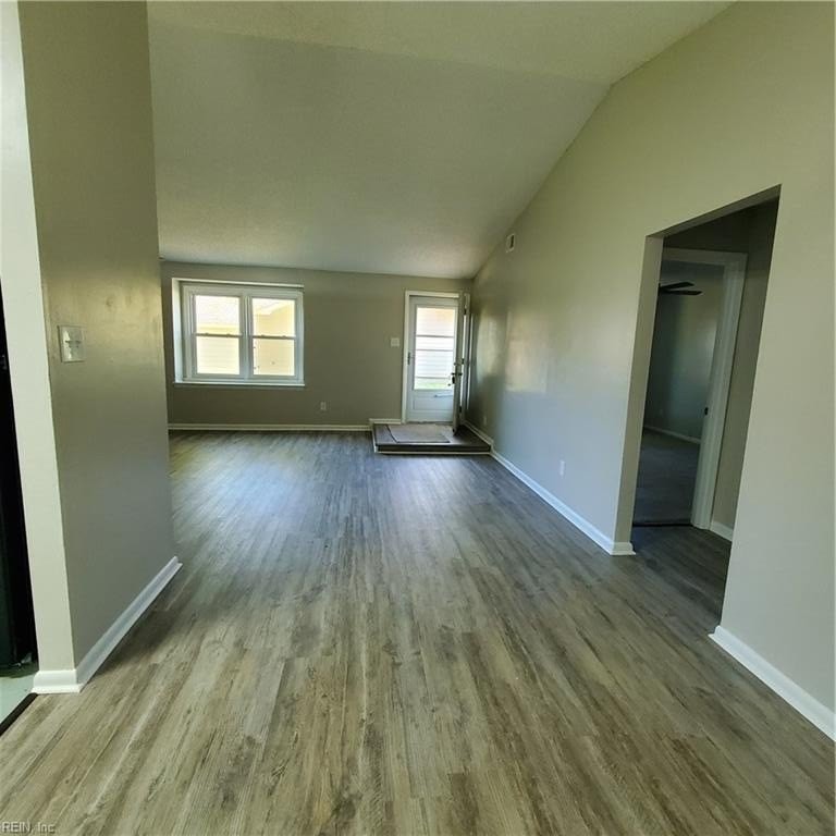 1104 Tarragon Ct - Photo 6 of 26