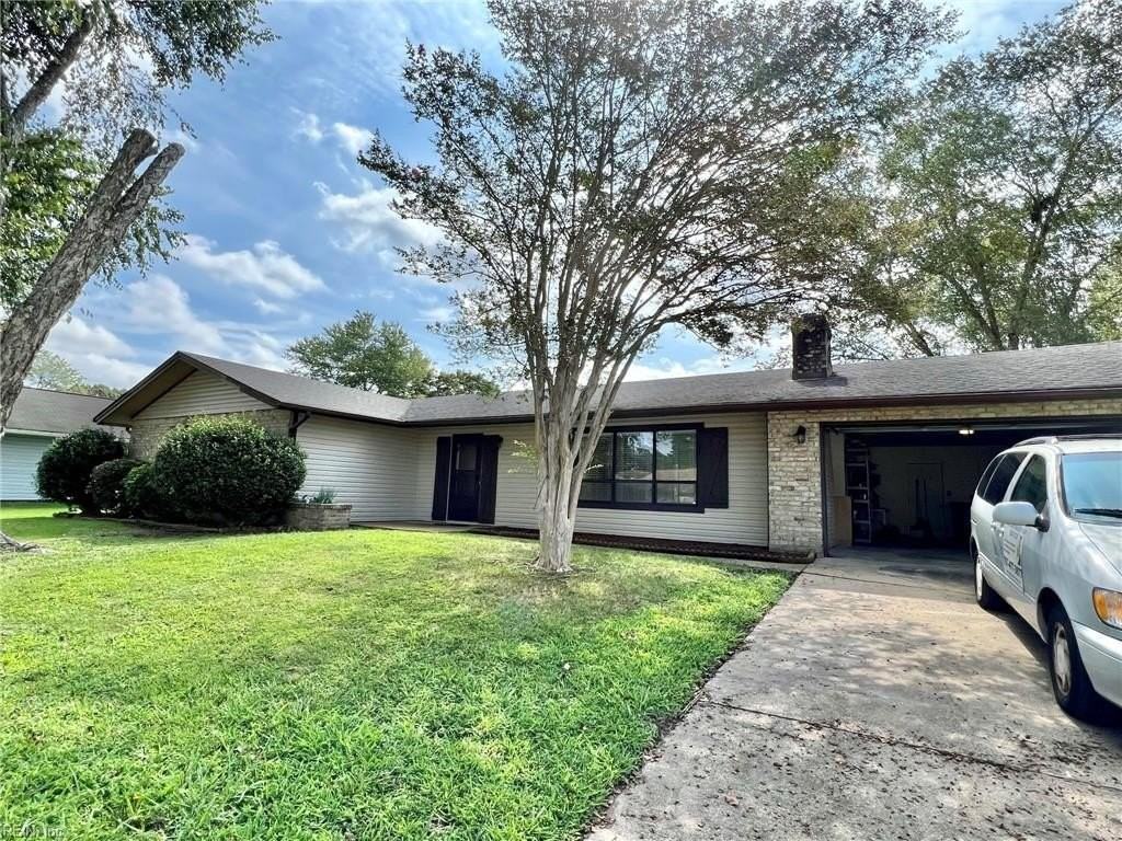 1408 Woodside Ct S - Photo 3 of 34