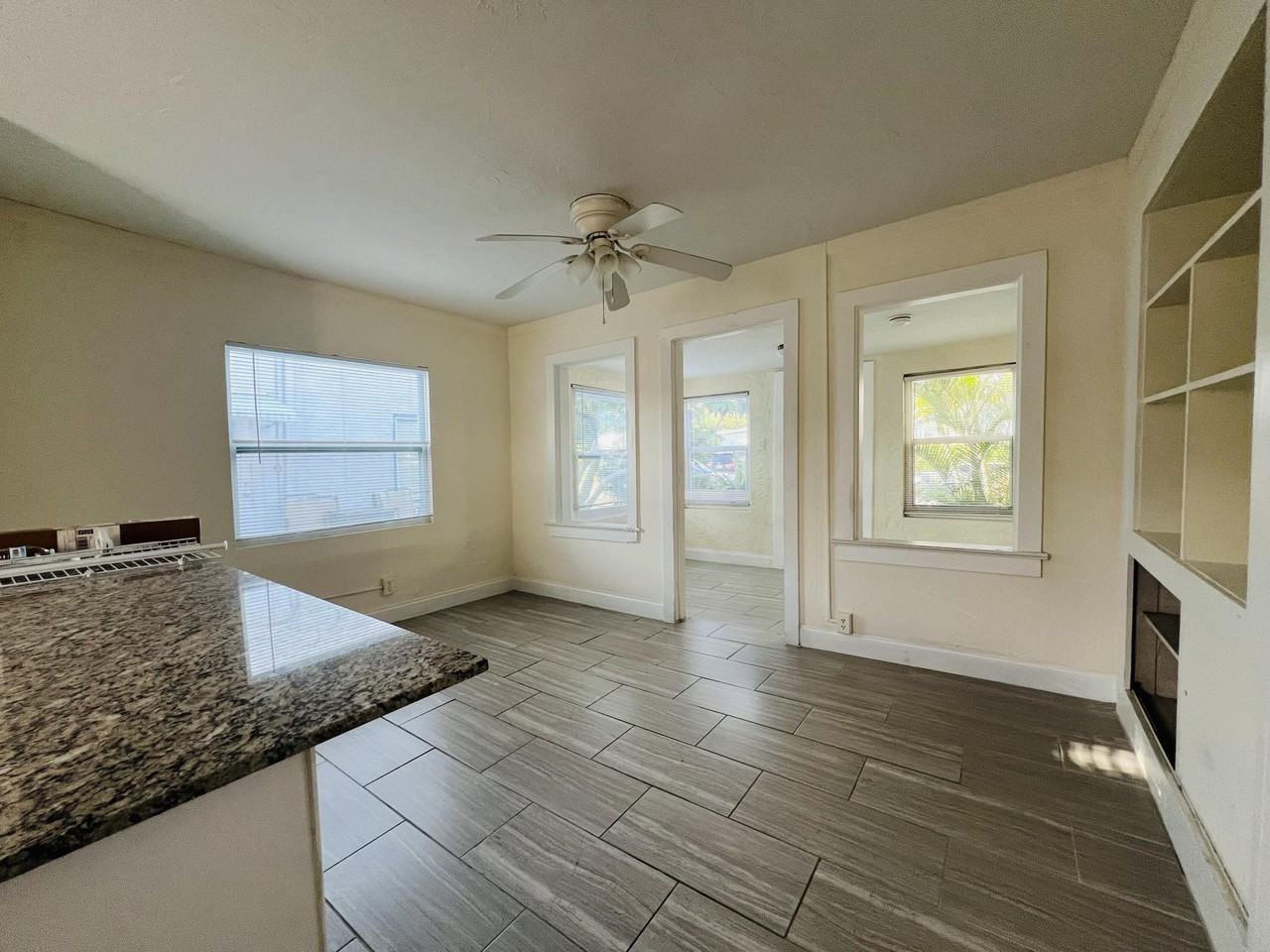 705 Francis St - Photo 2 of 14