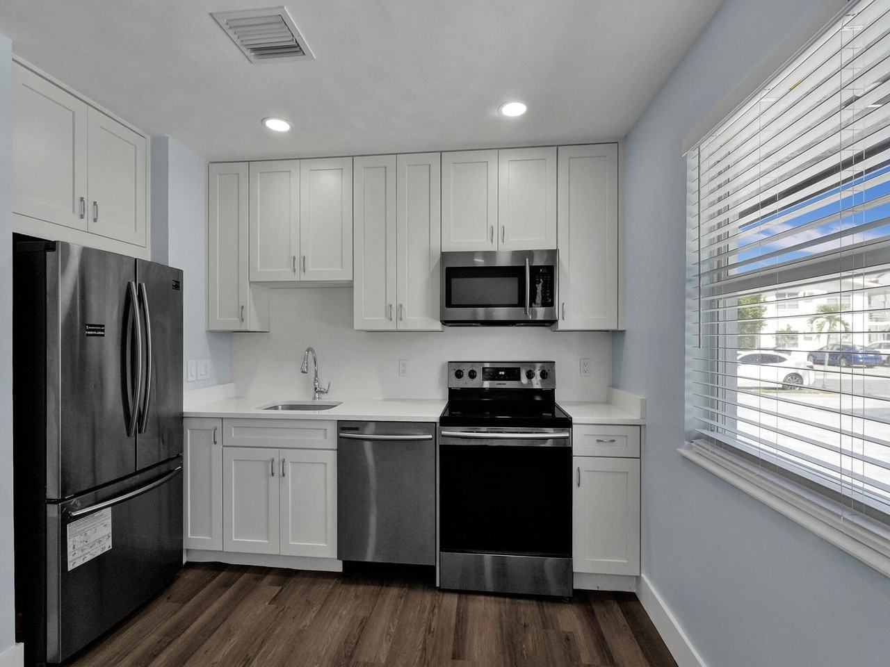 338 Walton Blvd #2 - Photo 4 of 21