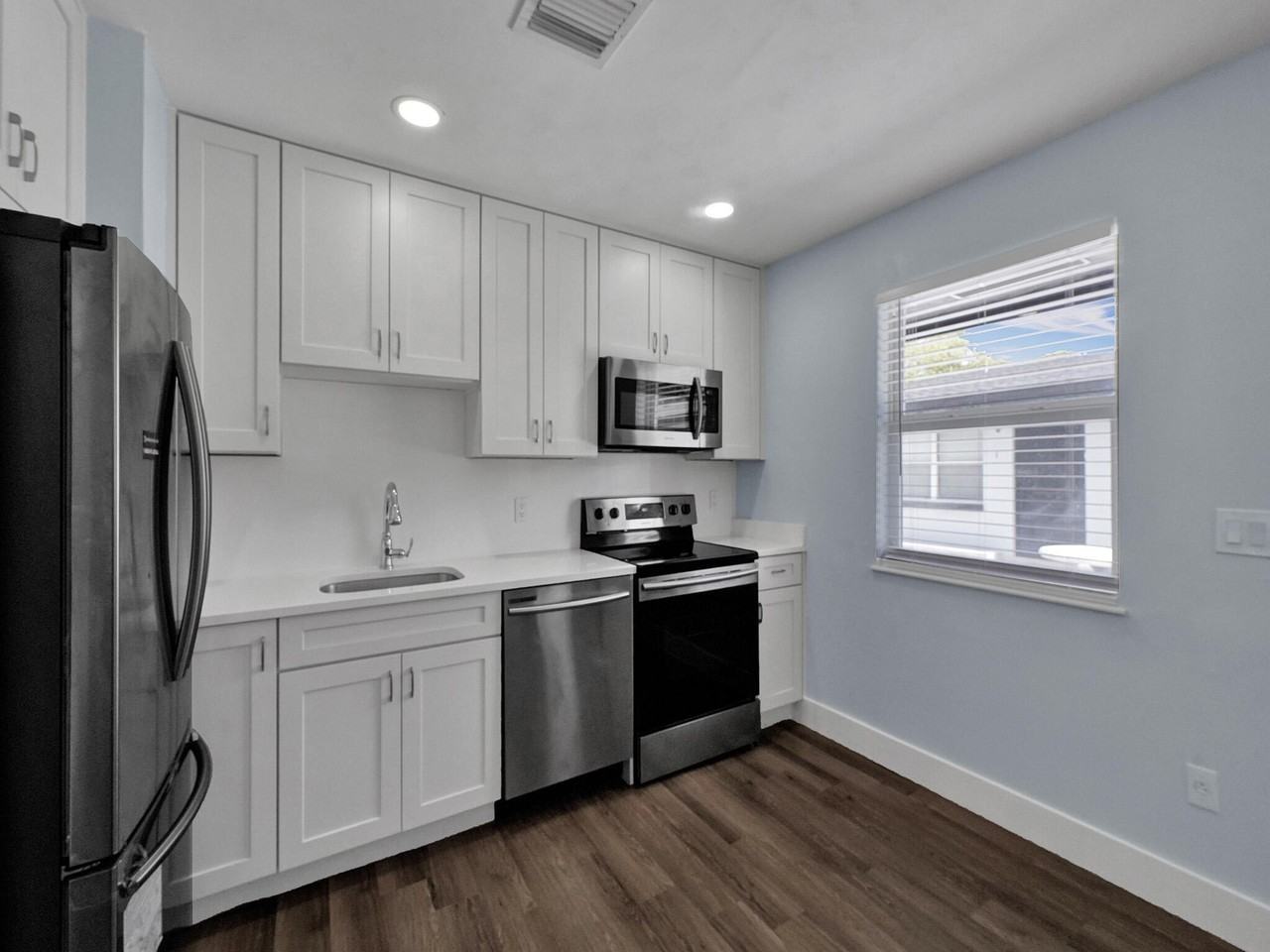 338 Walton Blvd #2 - Photo 5 of 21