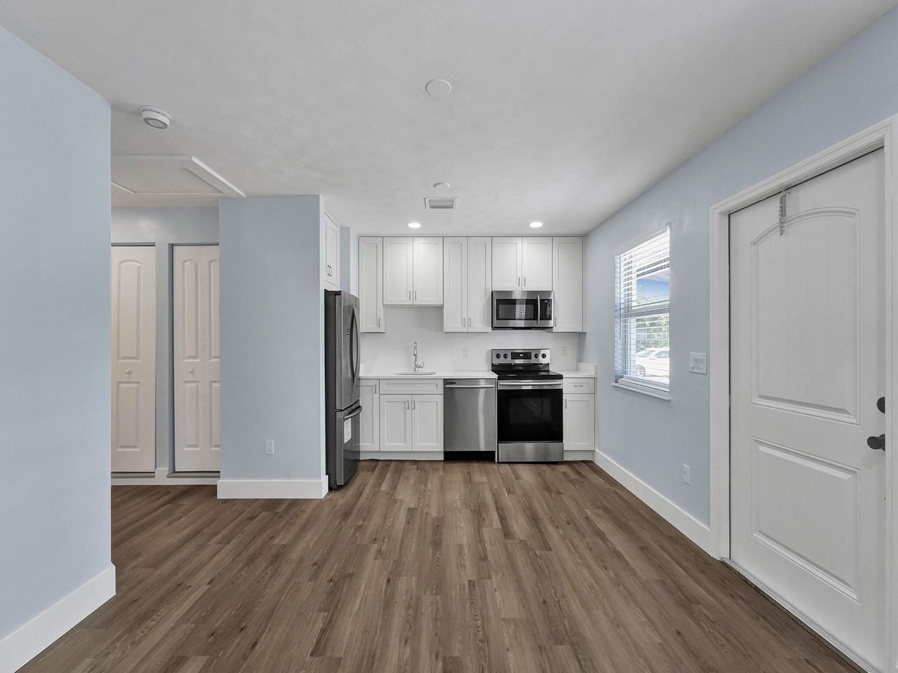 338 Walton Blvd #2 - Photo 6 of 21