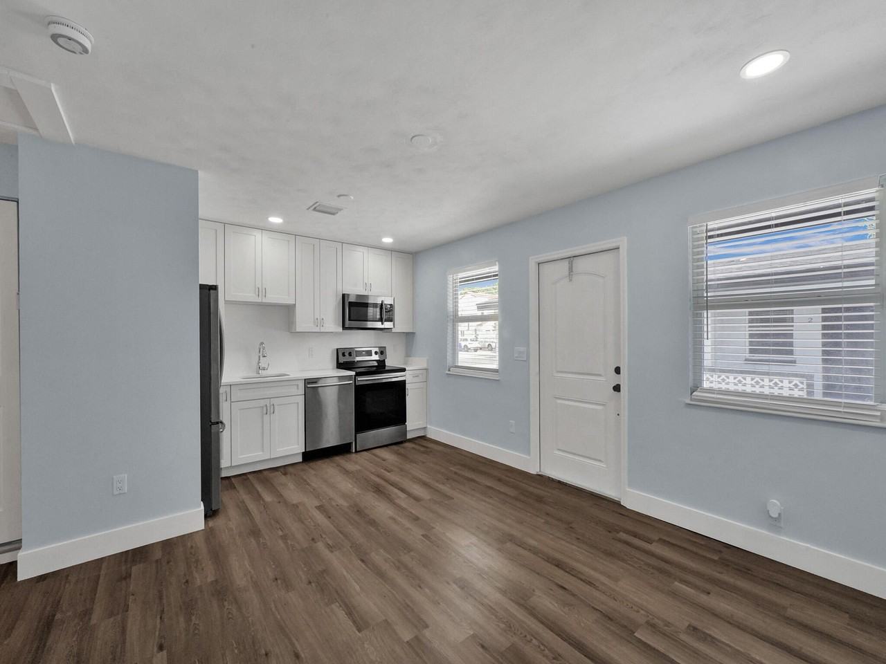 338 Walton Blvd #2 - Photo 7 of 21
