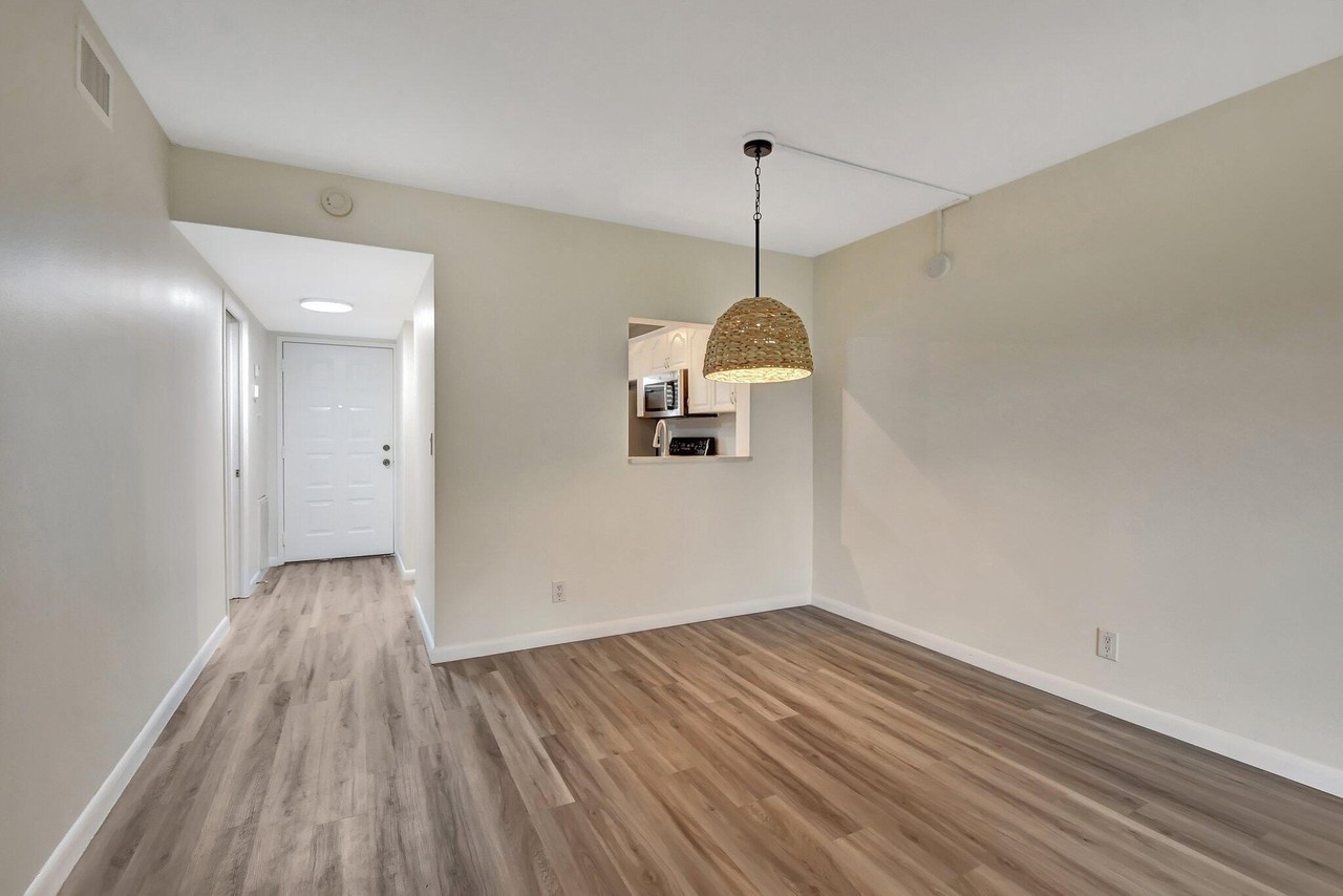 6660 Somerset Dr #102 - Photo 7 of 28