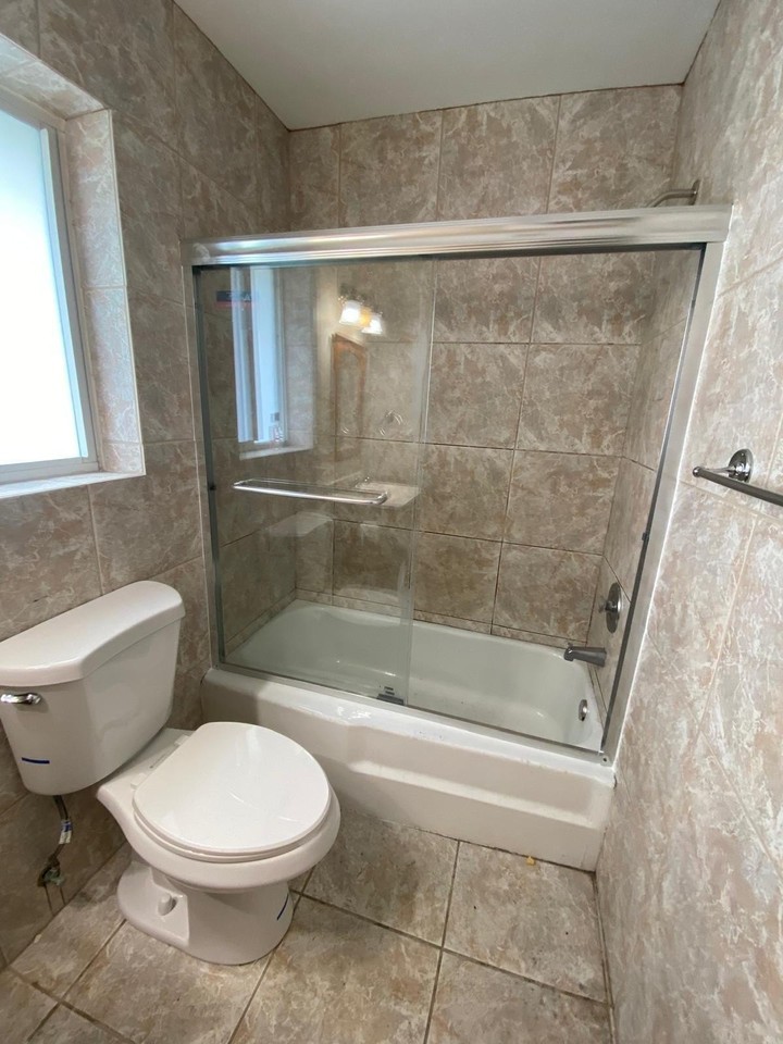 1020 Crystal Lake Dr #209 - Photo 5 of 9