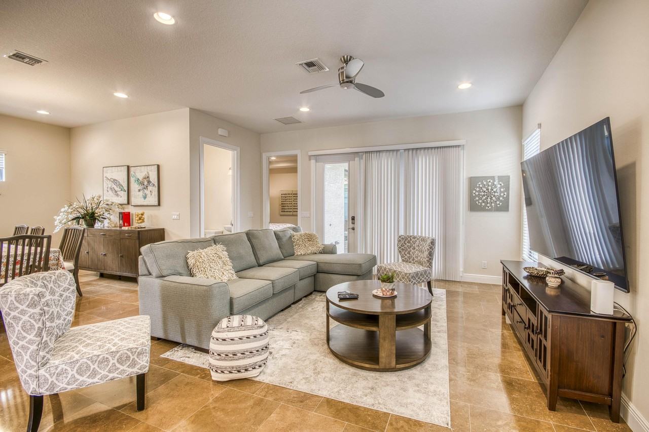 8023 Hobbes Way - Photo 7 of 31