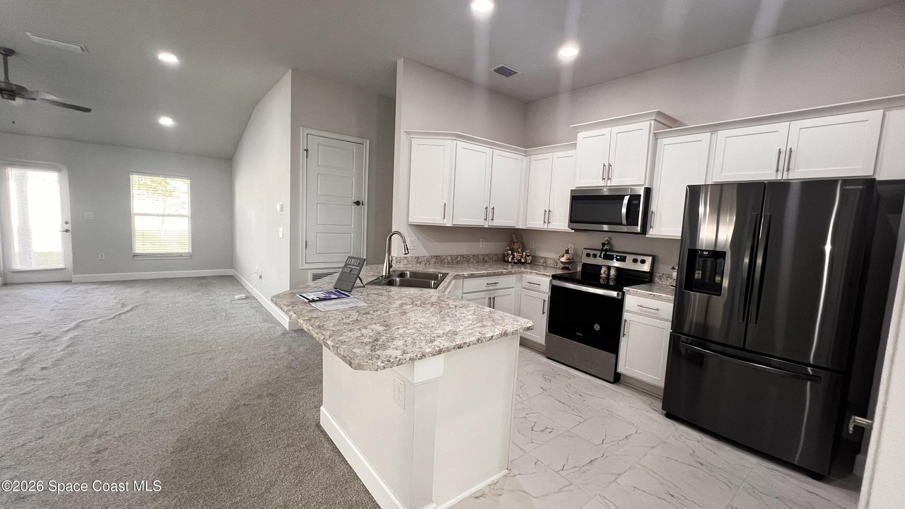 655 Kylar Dr Nw - Photo 4 of 26