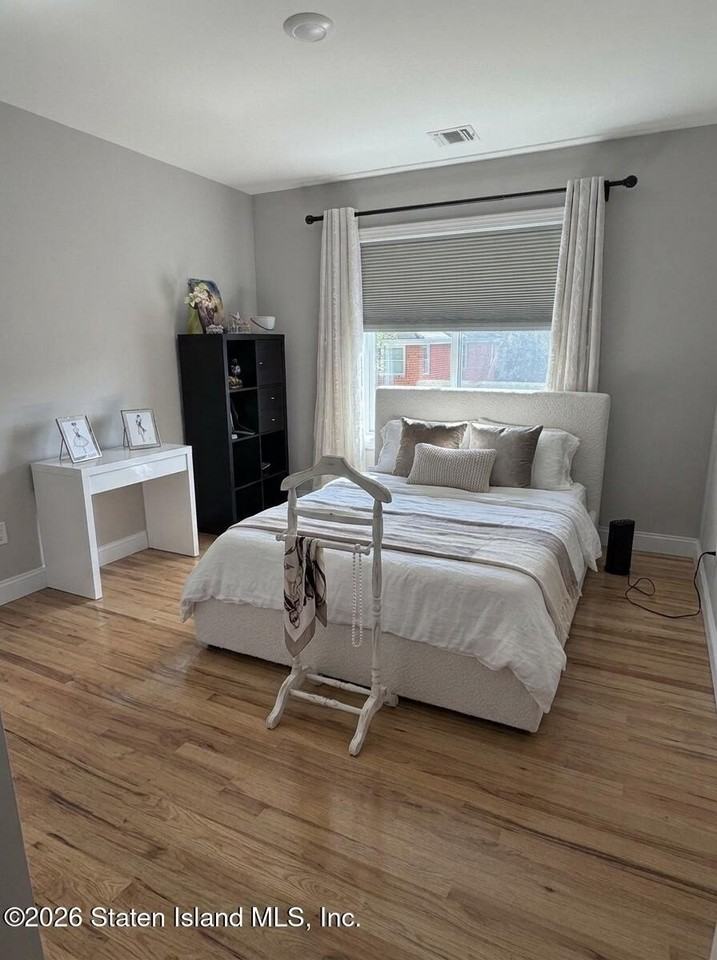 340 Manor Rd #2FL - Photo 7 of 10