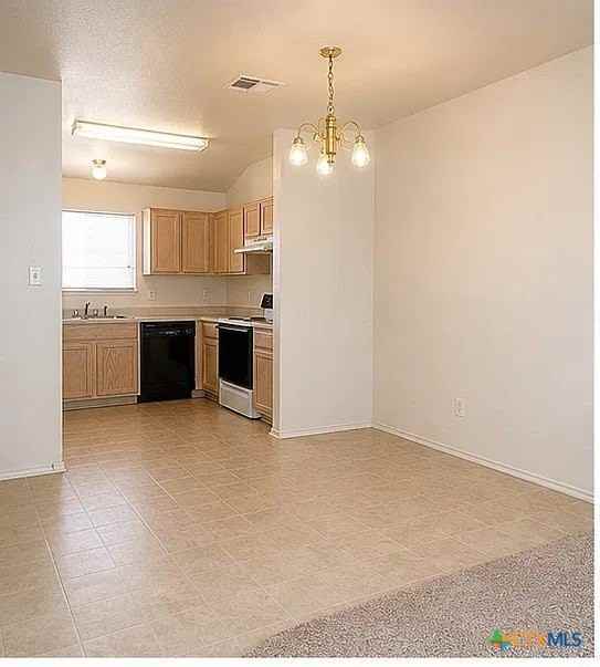 2001 Wright Way - Photo 5 of 9